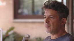 Alejandro Sanz: What I Was Is What I Am